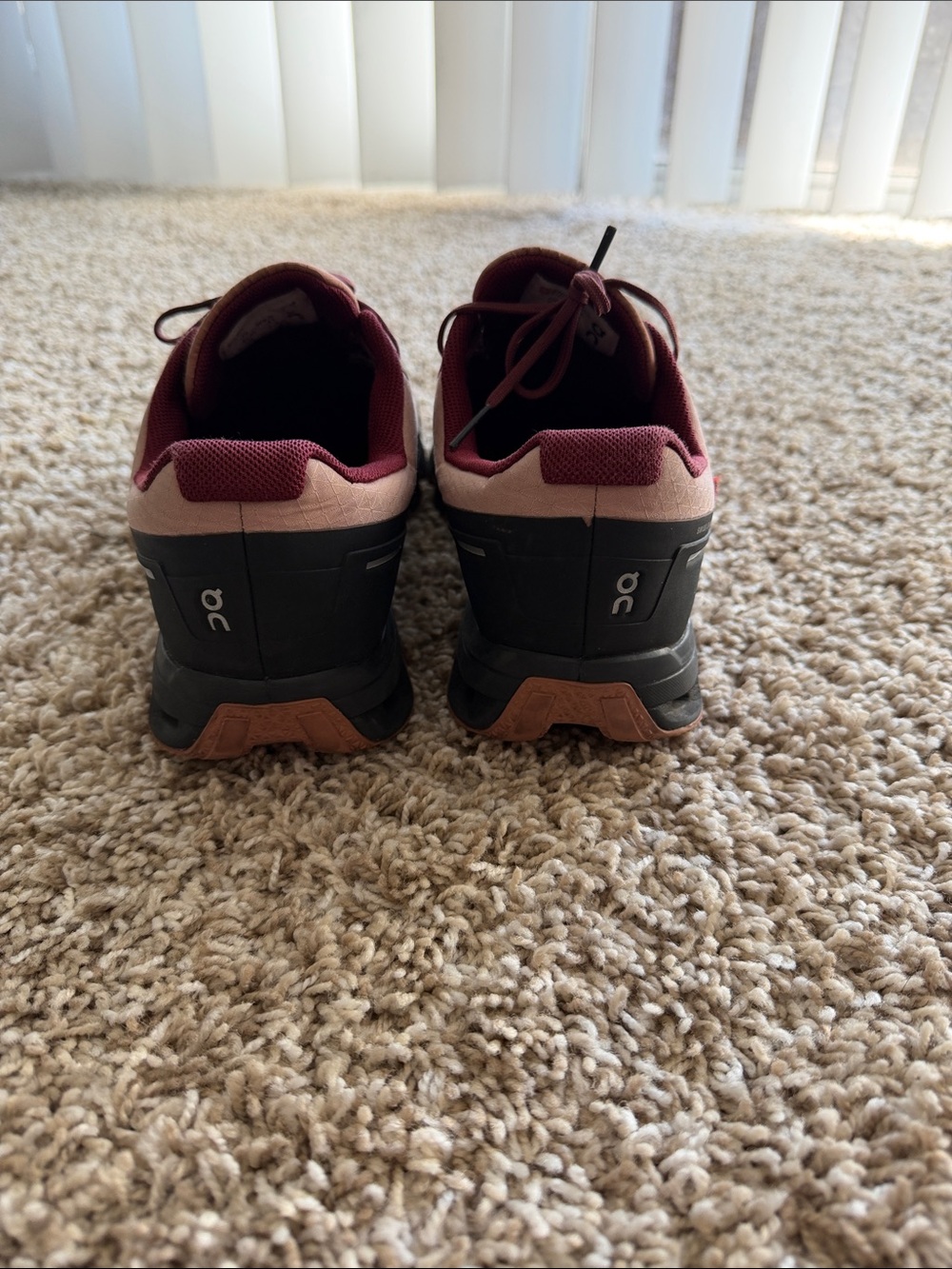 On cloud shoes - Picture 3 of 7